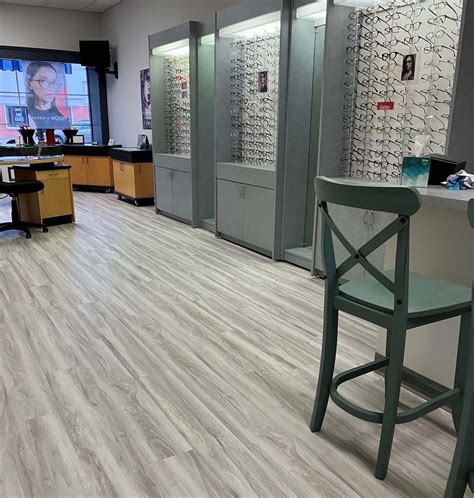 How Flooring Impacts Brand Image & Customer Experience - ACS