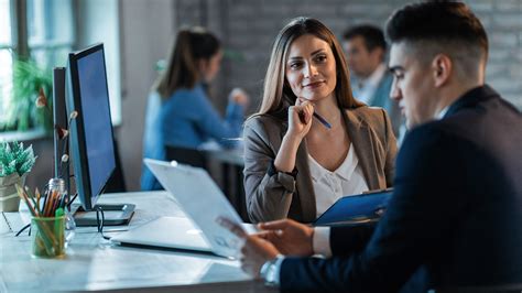 7 In-Demand Business Analyst Career Paths for 2025 [Top Choices]