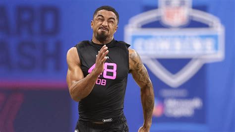 Skyler Bell runs official 4.40-second 40-yard dash at 2026 combine Vector Art