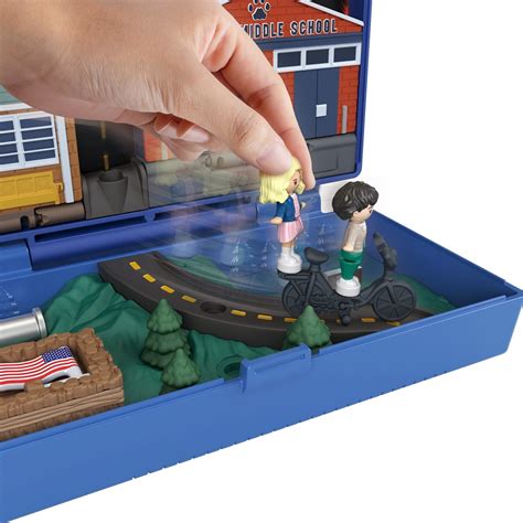 Stranger Things Polly Pocket Compact Playset