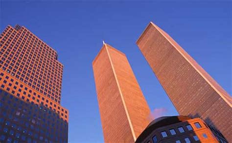 美国双子塔的建筑设计和结构特点有哪些？ - 咚咚租