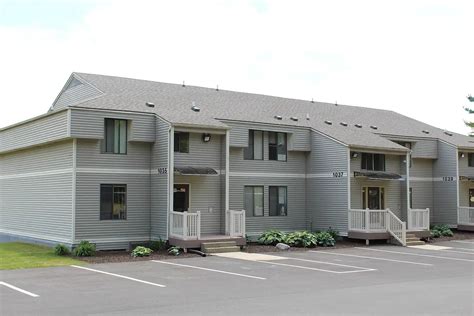 Southview Apartments - Grand Rapids, MI 49503 | ApartmentGuide.com