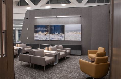 Air Canada opens Maple Leaf Lounge at LaGuardia’s new terminal ...