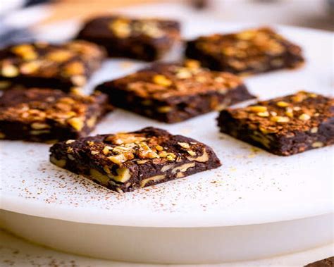 #LockdownRecipes - No Bake Chocolate Desserts to Try at Home | Femina.in