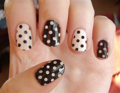 Cute Polka Dot Nail Art Tutorial