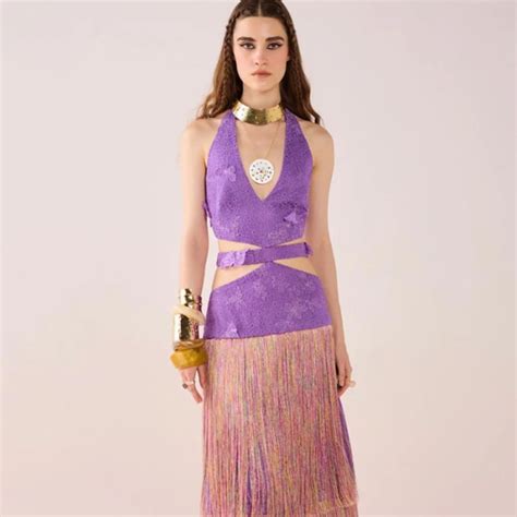 Channel the 'girl next door' aesthetic with these playful cut-out ...