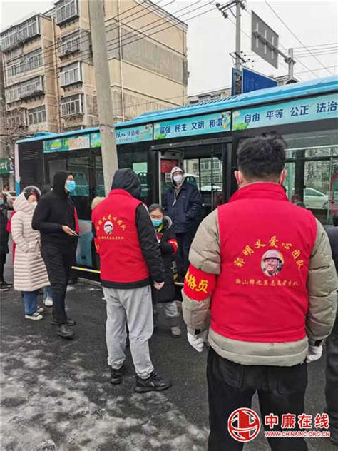 铁西区实验学校举行第三届“青蓝工程 师徒结对”拜师仪式-校园动态-鞍山市教育局