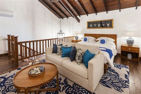 Yara Galle Fort Beach: Pictures & Reviews - Tripadvisor