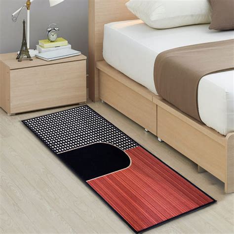 The Bed Runner: An Elegant Touch to Modern Bedding | Urban Space ...