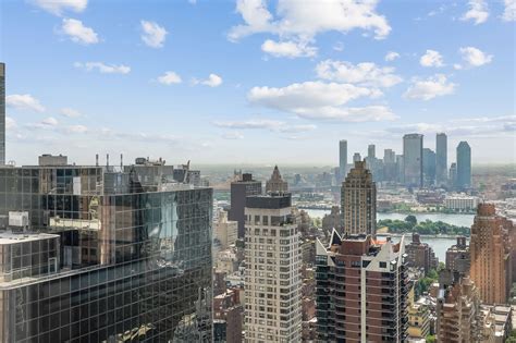 Photo Gallery | 780 Third Avenue | New York City Office Space