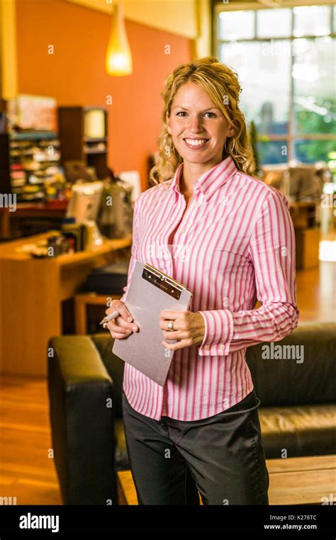 Work Woman 的图像结果