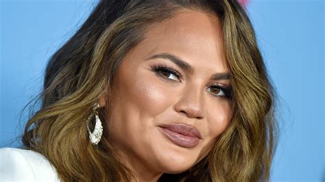 Chrissy Teigen Apologizes For Trolling Vulnerable Young Women