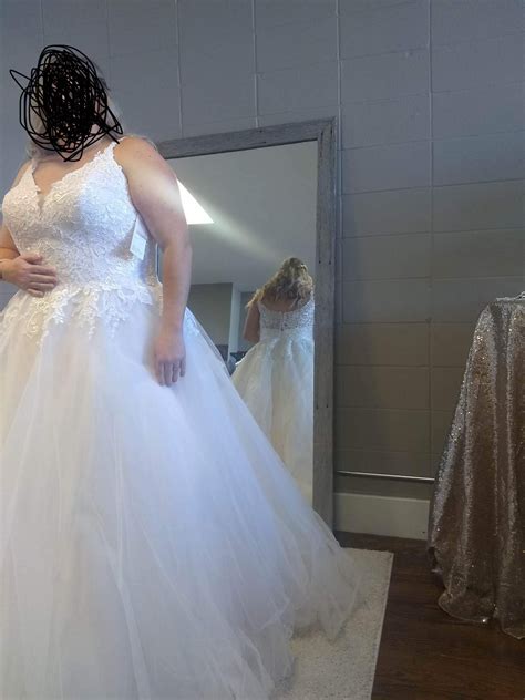 Alana Rose New Wedding Dress Save 20% - Stillwhite