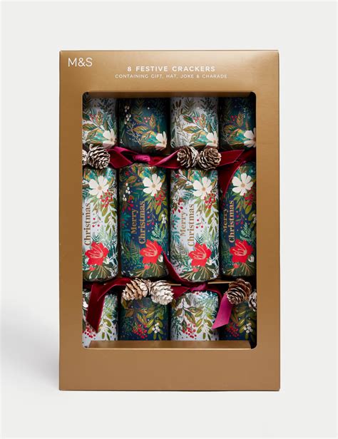 8 Luxury Christmas Crackers - Traditional Foliage Designs | M&S
