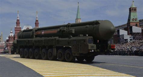 #普京：俄罗斯不会首先使用核武器#将核武器视作一种防御手段#即只有在自身受到打击的情况下才会予以还击_凤凰网视频_凤凰网