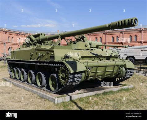 St. Petersburg Russia January 26, 2023 artillery museum 152 mm self ...