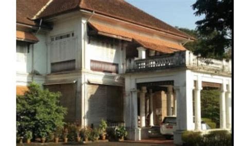 Kerala A car with registration number 13 Manmohan bungalow