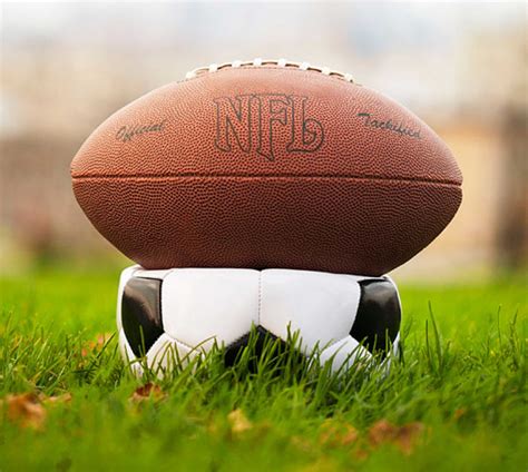 Football vs Soccer 的图像结果