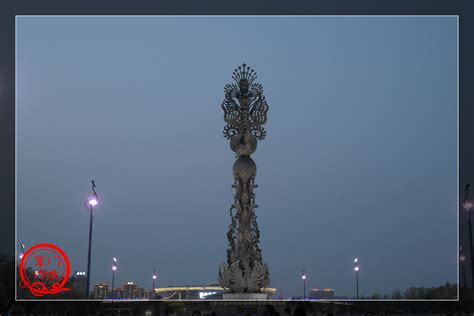 唐山丹凤朝阳铜雕，韩美林大师设计，看过都觉得美不胜收_雕塑