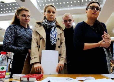俄罗斯留学生生活费指南：俄罗斯10000卢布能在俄罗斯买「环俄留学」