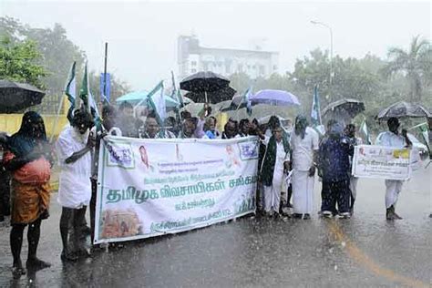 Tiruchy, Thanjai ryots demand water, crop insurance money