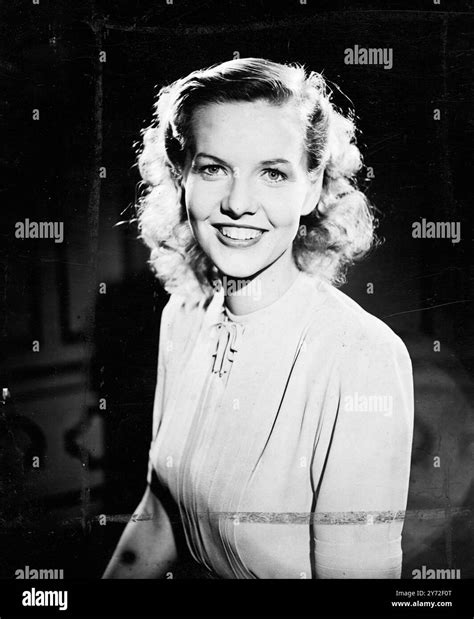 Ein großer Moment im Leben der großen, attraktiven Patricia Cutts, 21 ...