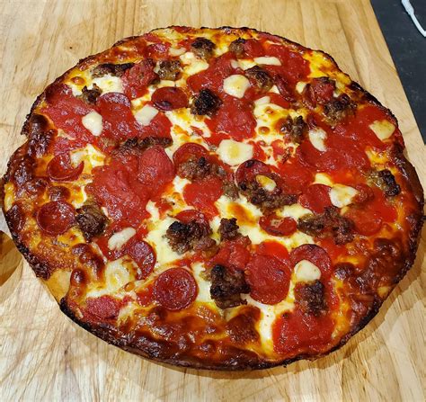 Cast iron pepperoni and sausage : Pizza