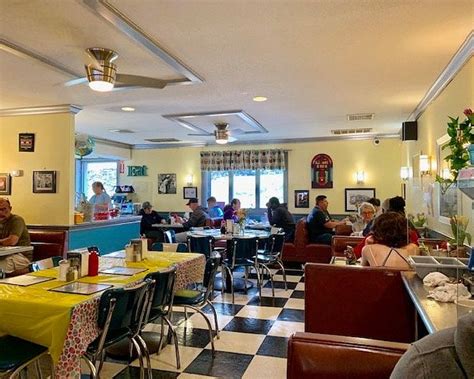 THE 10 BEST Breakfast Restaurants in Lowell - Tripadvisor