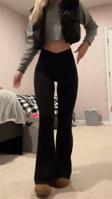 Stylish Leggings and How to Wear Them | Outfits with leggings, Cute ...