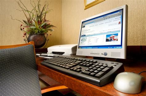 Computer Business Center 的图像结果