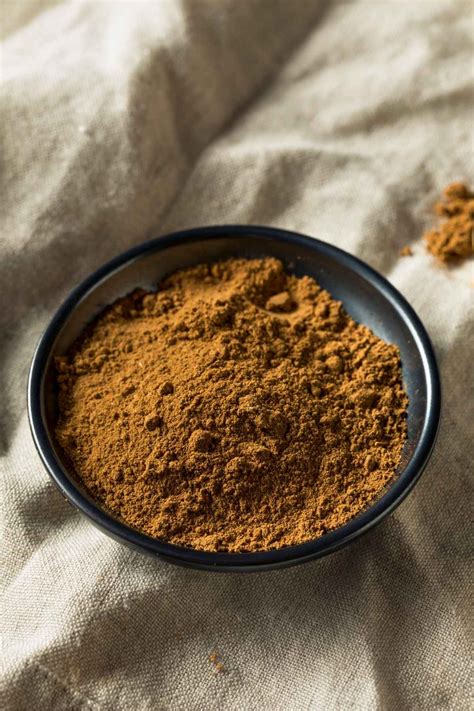 What is Chinese Five Spice (and 7 Best Substitutes) - IzzyCooking
