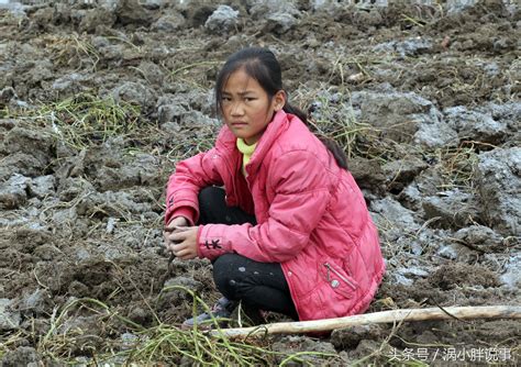 工人在业主家干活受伤，没签合同，业主需要怎么赔偿？ - 知乎