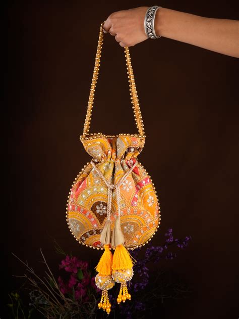 Baagh-e-Noor Potli Bag – Totapari