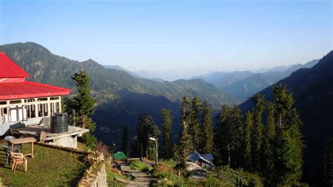 5 Less Explored Himachal Towns: Shoja, Thanedar, Malana & More
