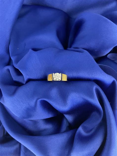 1 Carat Solitaire Men's Ring: Size-12