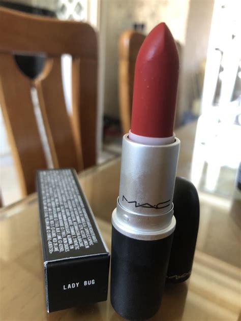youtu.be/yIpNCrnh-Is MAC Retro Matte Lipstick in Relentlessly Red | Mac ...