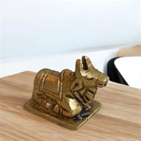 Sacred Nandi Bull Idol | Made of Brass - 3.8 cm (h) – SacredFig