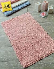 tappeti shabby chic tappeto bagno rettangolare con delicato bordo crochet tono tappeti shabby chic tappeto bagno rettangolare con delicato bordo crochet tono