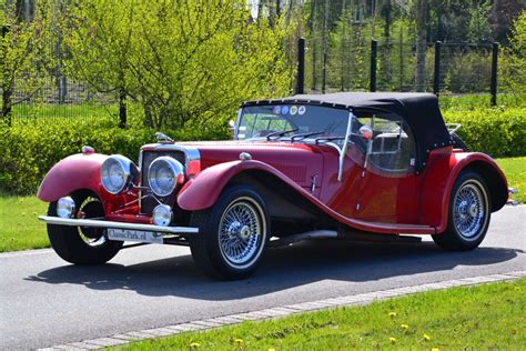 Classic Park Cars | Panther J72