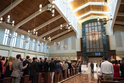 A Classic Wedding at Hillwood Country Club - Ivory Door Studio Blog•