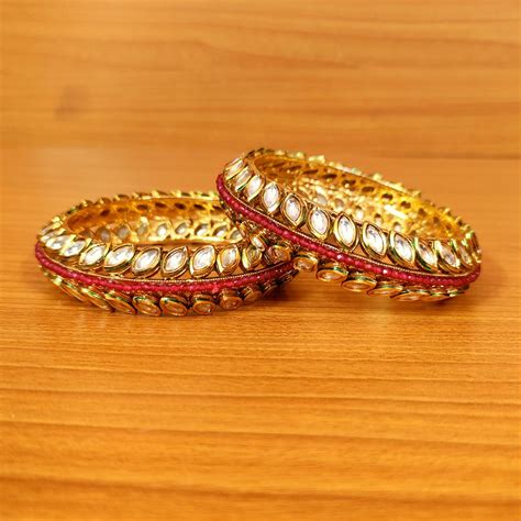 BANGLES > KUNDAN – Sanvi Jewels