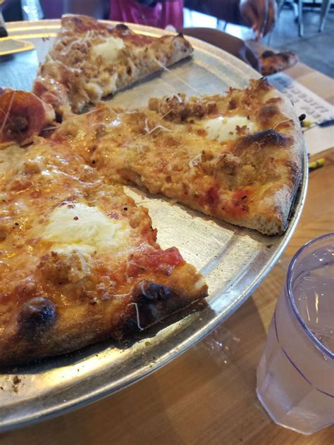 Local Pizza Place Community 的图像结果