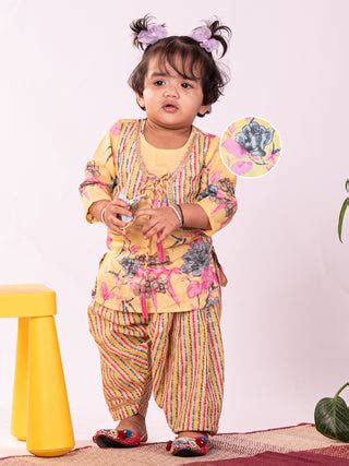 Girls Ethnic Wear- Buy Kurta Sets For Girls Online – vastramay