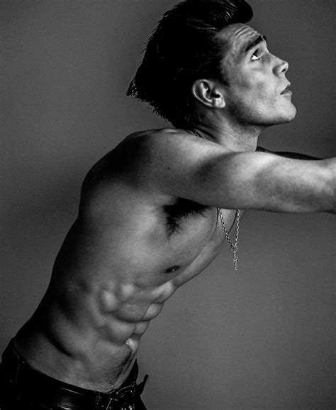 KJ Apa Bares Chiseled Abs in Shirtless Photo Shoot!: Photo 4250385 | Shirtless Photos | Just ...
