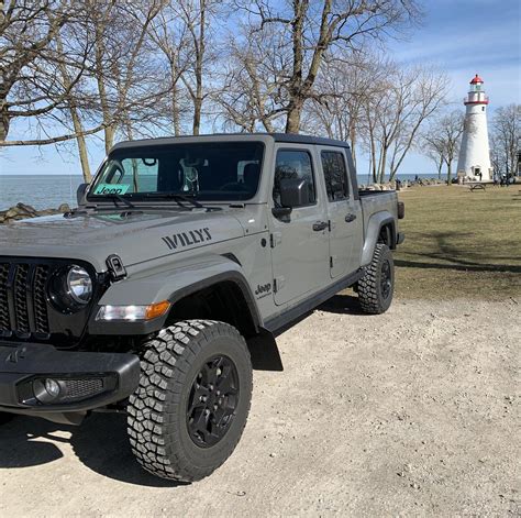 Lifted Jeep Gladiator Willy's with Stock Tires (M/T)? | Jeep Gladiator (JT) News, Forum ...