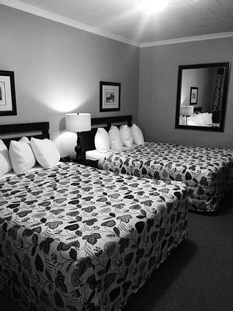 MOTEL PETIT HAMEAU (Quebec/Quebec City) - Hotel Reviews & Photos ...