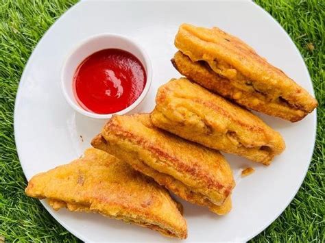বিকেলের স্ন্যাক্সে থাকুক এই 8 পকোড়া | 8 famous pakoras for evening snacks