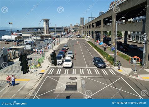 Seattle Waterfront and Alaskan Way Viaduct Editorial Photo - Image of ...