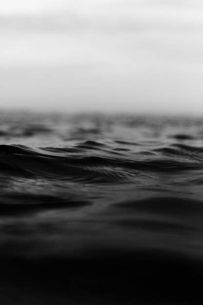 Black ocean wallpaper Images - Free Download on Freepik