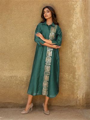 Buy Dora Dori Women Green Chanderi Embroidered Dress (M) Online